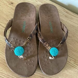 Vionic Felipa Snake Turquoise Beaded Orthopedic Sandals Flip‎ Flops Size 9 Wide